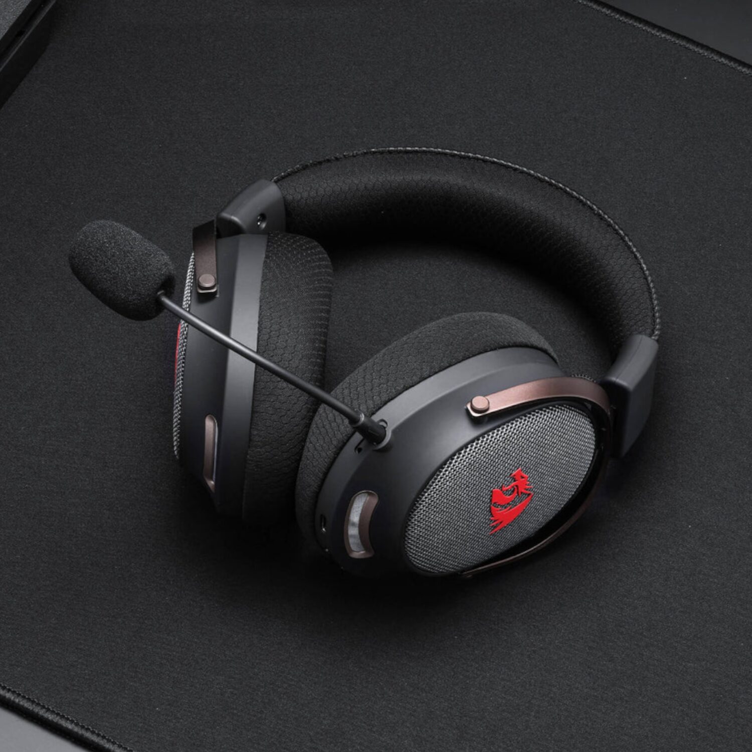 Redragon Arrow Pro H858 Wireless Gaming Headset (Bluetooth + 2.4GHz) - Image 2